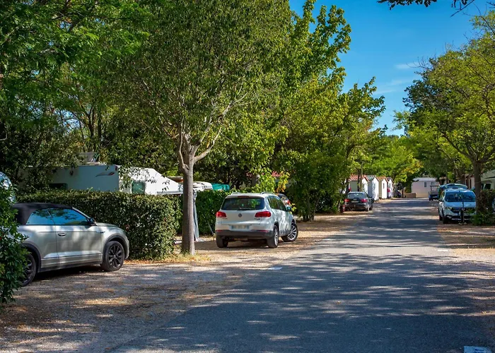 Camping La Pinède