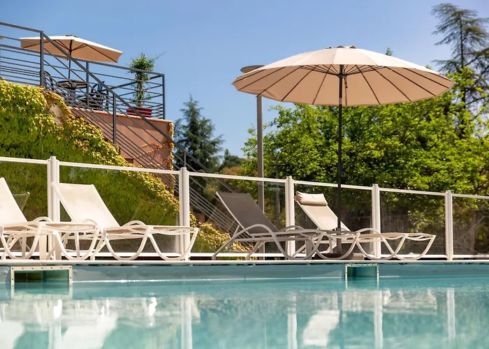 Hôtel&Résidence Lou Paradou Gréoux Les Bains